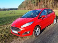 Gebraucht Ford Fiesta SYNC Edition 80 PS (58 kW) 2015 Rot Limousine