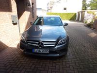 Usado Mercedes C200 160 HP (117 kW) 2019 Cinzento Sedan