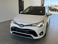 Gebraucht Toyota Avensis Executive 143 PS (105 kW) 2016 Weiß Limousine