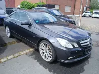 Usata Mercedes E250 Elegance 204 CV (150 kW) 2011 Blu Coupé