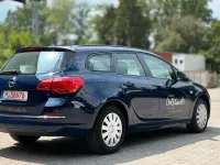 Gebraucht Opel Astra 116 PS (85 kW) 2015 Blau Kombi