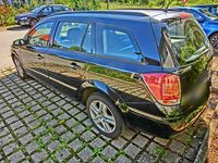 Gebraucht Opel Astra 110 PS (80 kW) 2009 Schwarz Kombi