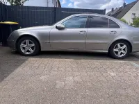 Gebraucht Mercedes E280 Avantgarde 190 PS (139 kW) 2005 Grau Limousine