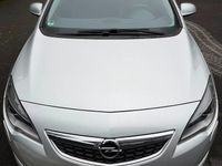 Gebraucht Opel Astra Edition 101 PS (74 kW) 2011 Silber Limousine