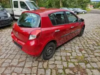 Gebraucht Renault Clio III 75 PS (55 kW) 2010 Rot Limousine