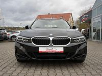 Gebraucht BMW 318 Shadowline 156 PS (114 kW) 2023 Schwarz Kombi