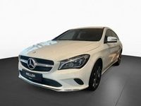Gebraucht Mercedes CLA180 122 PS (89 kW) 2017 Calcitweiß (weiß) Limousine