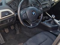 Gebraucht BMW 114 101 PS (74 kW) 2014 Weiß Kleinwagen