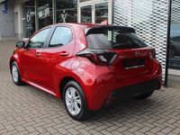 Neu Mazda 2 Center-Line 116 PS (85 kW) 2025 Rot Kleinwagen