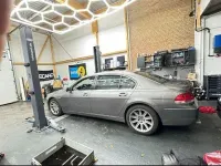 Gebraucht BMW 750L 367 PS (269 kW) 2005 Grau Limousine