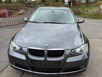 Gebraucht BMW 318 143 PS (105 kW) 2007 Grau Limousine