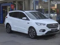 Gebraucht Ford Kuga ST-Line 150 PS (110 kW) 2019 Frost weiß SUV