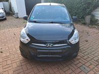 Gebraucht Hyundai i10 69 PS (50 kW) 2011 Schwarz Kleinwagen
