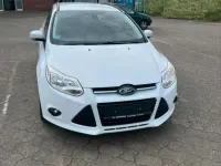 Gebraucht Ford Focus 140 PS (102 kW) 2014 Weiß Kombi