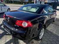 Gebraucht VW Eos 140 PS (102 kW) 2007 Deep black perleffekt Cabrio