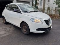 Gebraucht Lancia Ypsilon Platinum 69 PS (50 kW) 2013 Weiß Kleinwagen