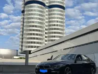 Käytetty BMW 330e iPerformance 252 HP (185 kW) 2017 Sininen Sedan