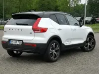 Second-hand Volvo XC40 Plus 163 CP (119 kW) 2025 Alb SUV