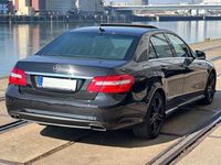 gebraucht Mercedes E500 4MATIC AMG FondEnt.ExklusivPaket HarmanKar