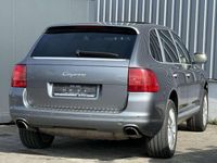 Gebraucht Porsche Cayenne 250 PS (183 kW) 2005 Titanmetallic SUV