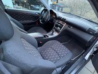 Używany Mercedes CLC180 129 KM (94 kW) 2001 Srebrny Hatchback
