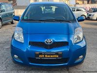 Gebraucht Toyota Yaris Executive 101 PS (74 kW) 2011 Blau Kleinwagen