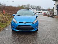 Gebraucht Ford Fiesta 95 PS (69 kW) 2011 Blau Kleinwagen