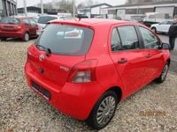 Gebraucht Toyota Yaris Cool 69 PS (50 kW) 2008 Rot Kleinwagen