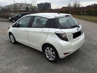 Gebraucht Toyota Yaris Hybrid Edition 101 PS (74 kW) 2014 Weiß metallic Kleinwagen