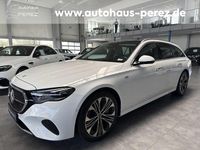 Usado Mercedes E300 Advanced Plus 313 HP (230 kW) 2025 Branco Carrinha