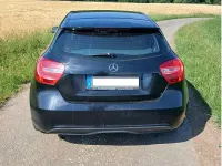 Gebraucht Mercedes A180 122 PS (89 kW) 2013 Schwarz Kleinwagen