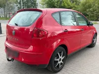 Używany Seat Altea 102 KM (75 kW) 2006 Czerwony Minivan