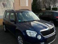Gebraucht Skoda Yeti Active 105 PS (77 kW) 2012 Blau SUV