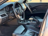 Gebraucht BMW 525 177 PS (130 kW) 2007 Grau Kombi