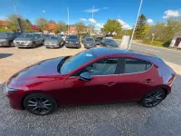 Gebraucht Mazda 3 Cosmo 122 PS (89 kW) 2019 Rot Limousine