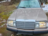 Gebraucht Mercedes E220 150 PS (110 kW) 1993 Gold Kombi