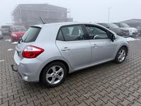 Gebraucht Toyota Auris Edition 132 PS (97 kW) 2011 Silber Kleinwagen