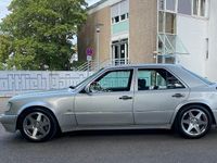 Gebraucht Mercedes E500 320 PS (235 kW) 1994 Silber Limousine
