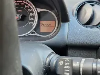 Używany Mazda 2 Prime-Line 75 KM (55 kW) 2014 Czarny Sedan/Limuzyna