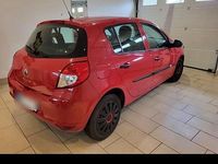 Gebraucht Renault Clio II 75 PS (55 kW) 2010 Rot Kleinwagen