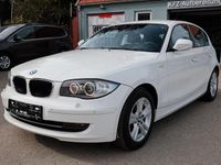 Gebraucht BMW 118 Advantage 143 PS (105 kW) 2011 Weiß Kleinwagen