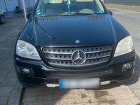 Gebraucht Mercedes ML320 224 PS (164 kW) 2006 Schwarz SUV