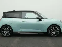 Gebraucht Mini Cooper SE 160 kW (218 PS) 2025 Grün Kleinwagen