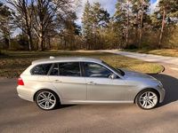 Gebraucht BMW 330 Performance 245 PS (180 kW) 2009 Silber Kombi