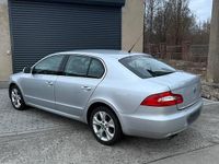 Gebraucht Skoda Superb 160 PS (117 kW) 2008 Grau Limousine