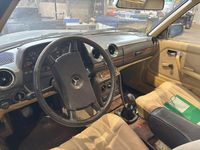 Gebraucht Mercedes 230 136 PS (100 kW) 1983 Blau Coupé