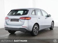 Gebraucht Mercedes B180 Progressive 136 PS (100 kW) 2024 Lack hightechsilber Kleinwagen
