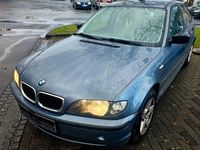 Gebraucht BMW 318 143 PS (105 kW) 2004 Blau Limousine