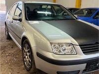 Gebraucht VW Bora 116 PS (85 kW) 2001 Silber Limousine