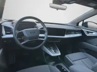 Gebraucht Audi Q4 e-tron Advanced 150 kW (204 PS) 2023 Mythosschwarz metallic SUV